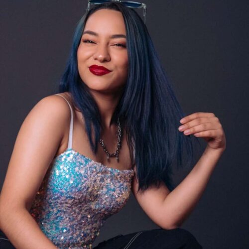 Zaira-Zarinana-canto-piano-perfil-2