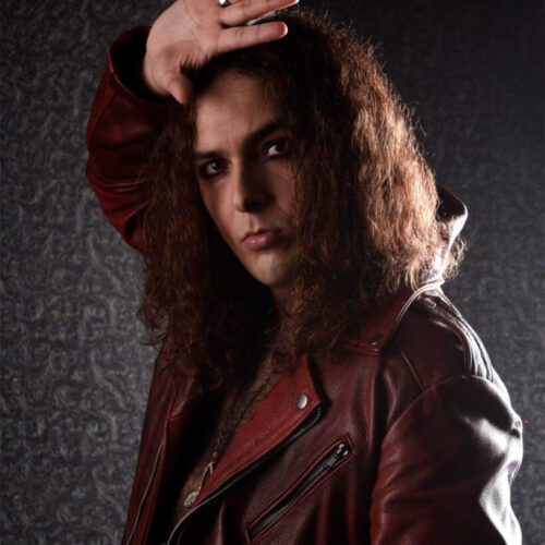 Felipe-Alejandro-Guitarra-Electrica-Canto-Perfil