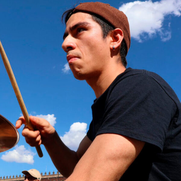 Sebastian-Alamaza-Bateria-Guitarra-Electrica-Perfil
